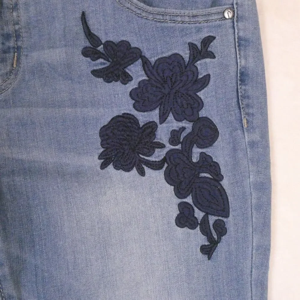 Simply Vera Wang Embroidered Jeans Light Wash Cropped Pants - Picture 5 of 10